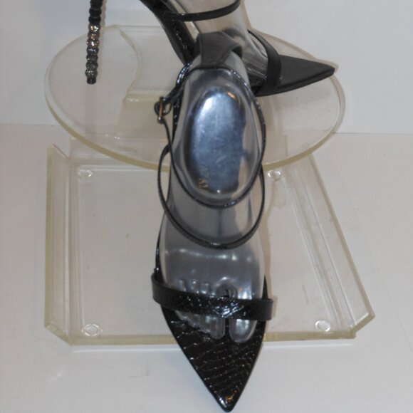 AZALEA WANG BLACK STRAPPY SANDALS SIZE 9 MEDIUM - Picture 5 of 7